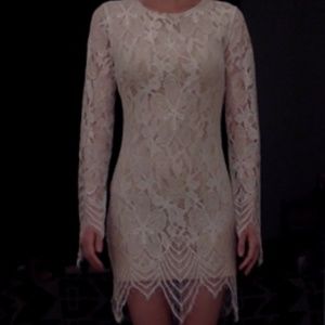 White mini long sleeve dress